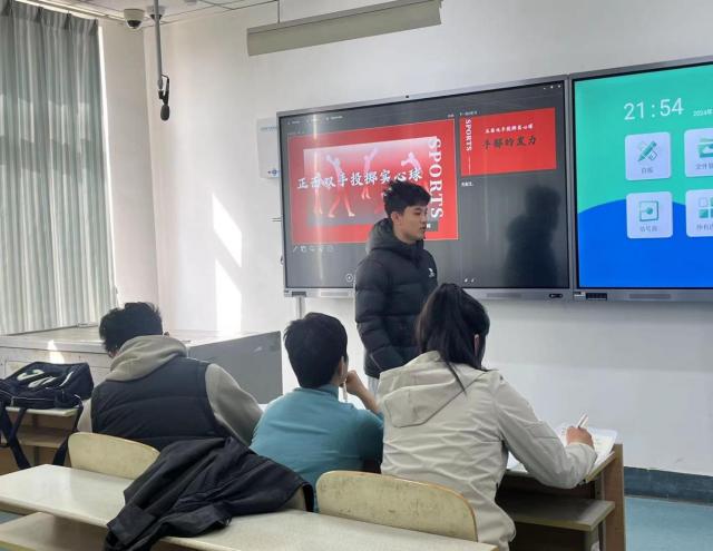 说明: f98d74832f7b2293f1a2b09970b20ff